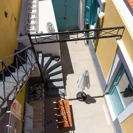 Casa Stefanis - *