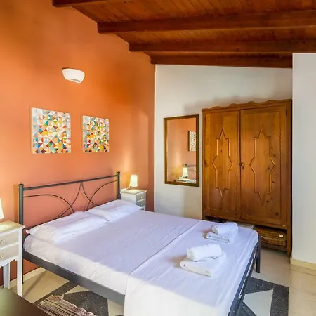 Casa Stefanis - Vakantiehuis *